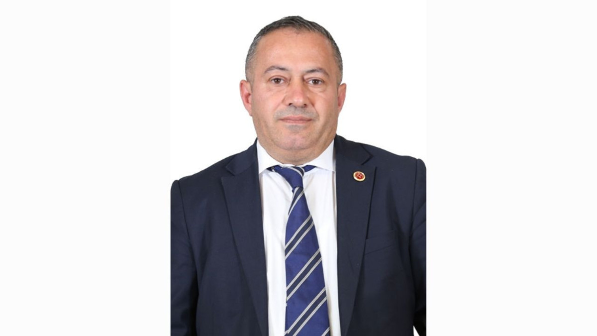  Özkan Deniz