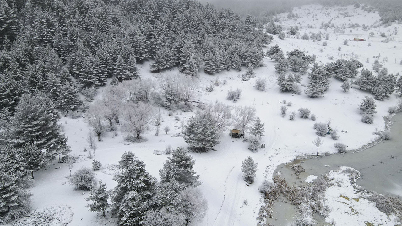 Ankara'nın yüksekleri beyaza büründü
