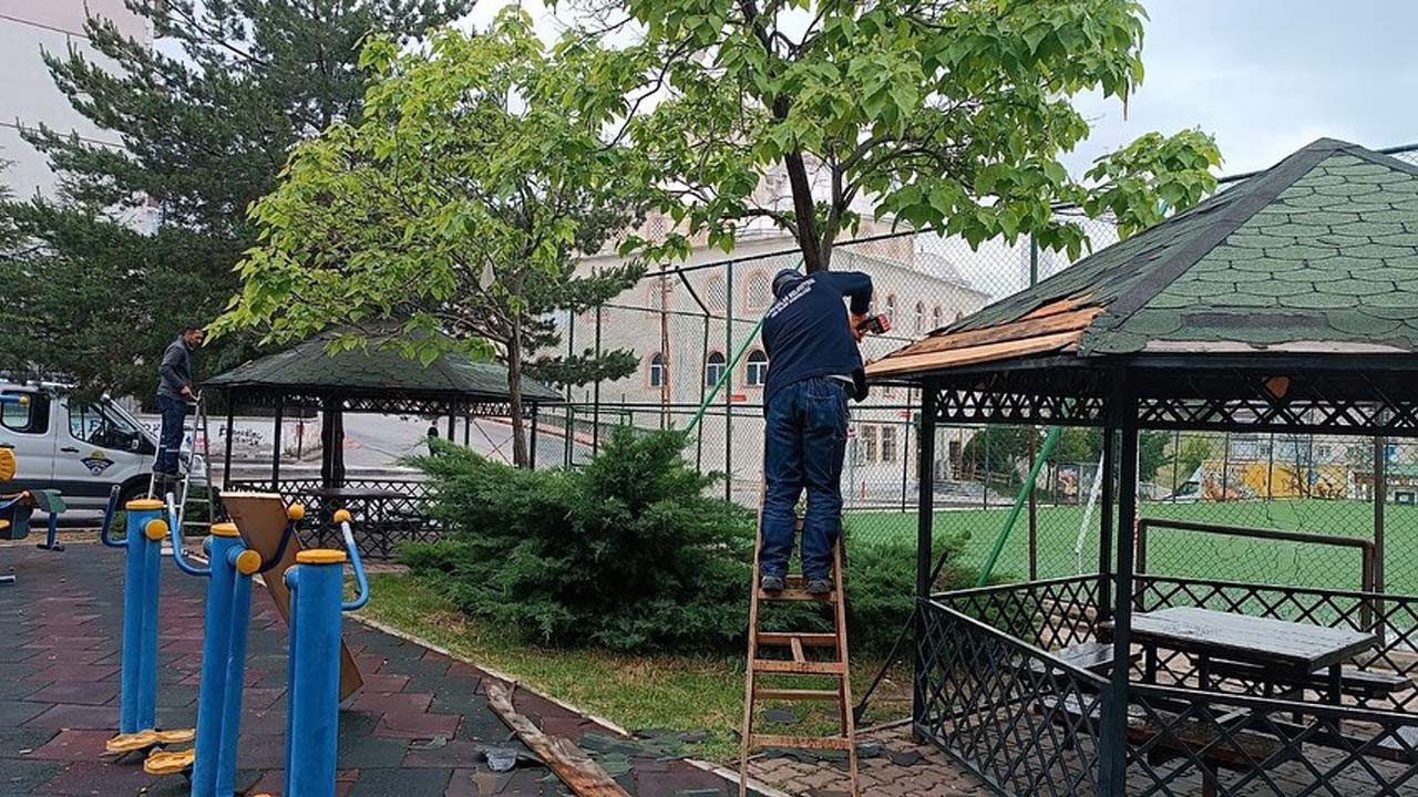 Pursaklar'da parkların bakım onarımları yapılıyor