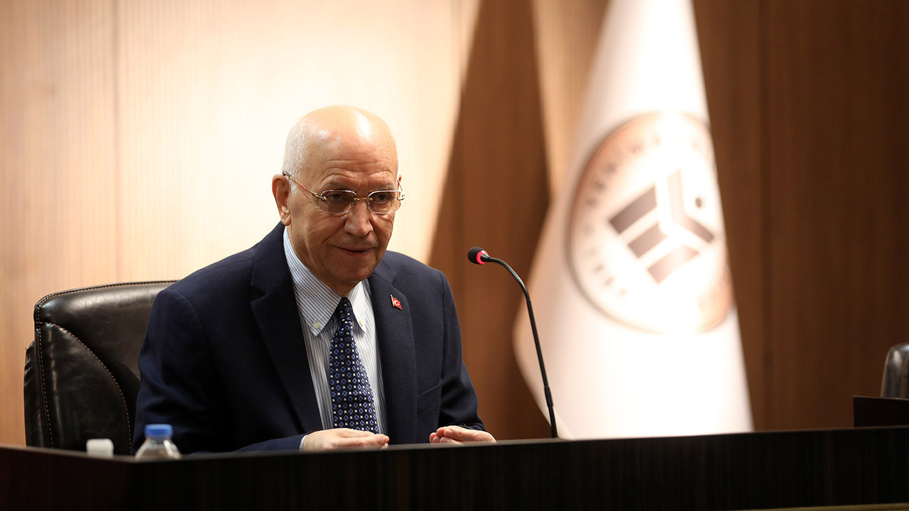 Başkan Yaşar, belediye başkan yardımcıları ile toplantı gerçekleştirdi