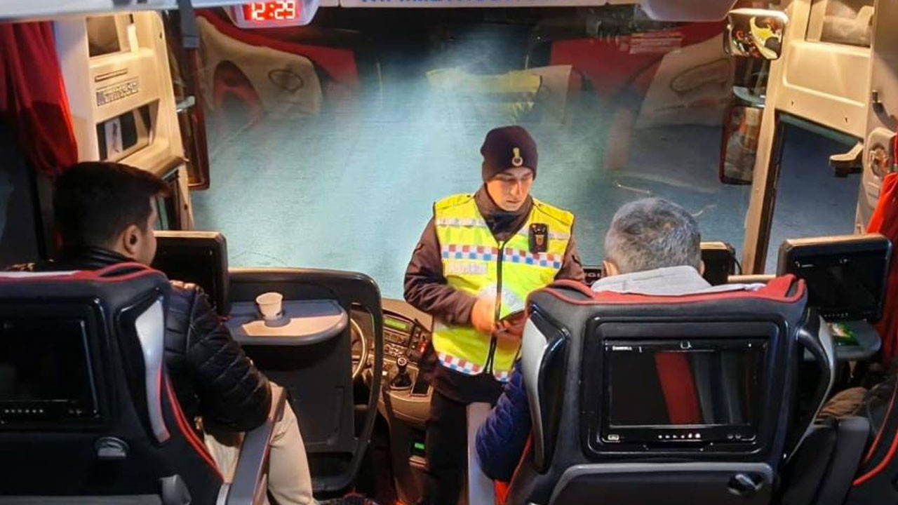 Yozgat'ta yeni yılın ilk saatlerinde 193 araç sorgulandı