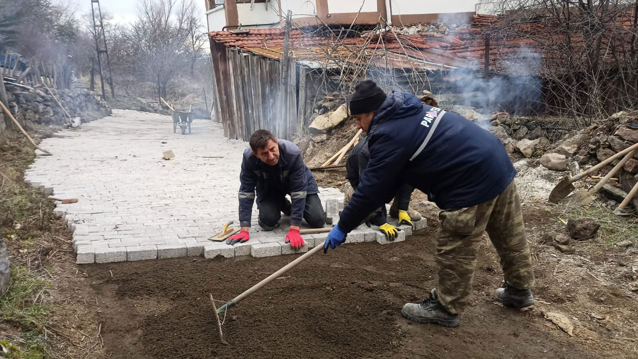 Çamlıdere Belediye Başkanı Ceylan: İlçede üstyapı çalışmaları devam ediyor!