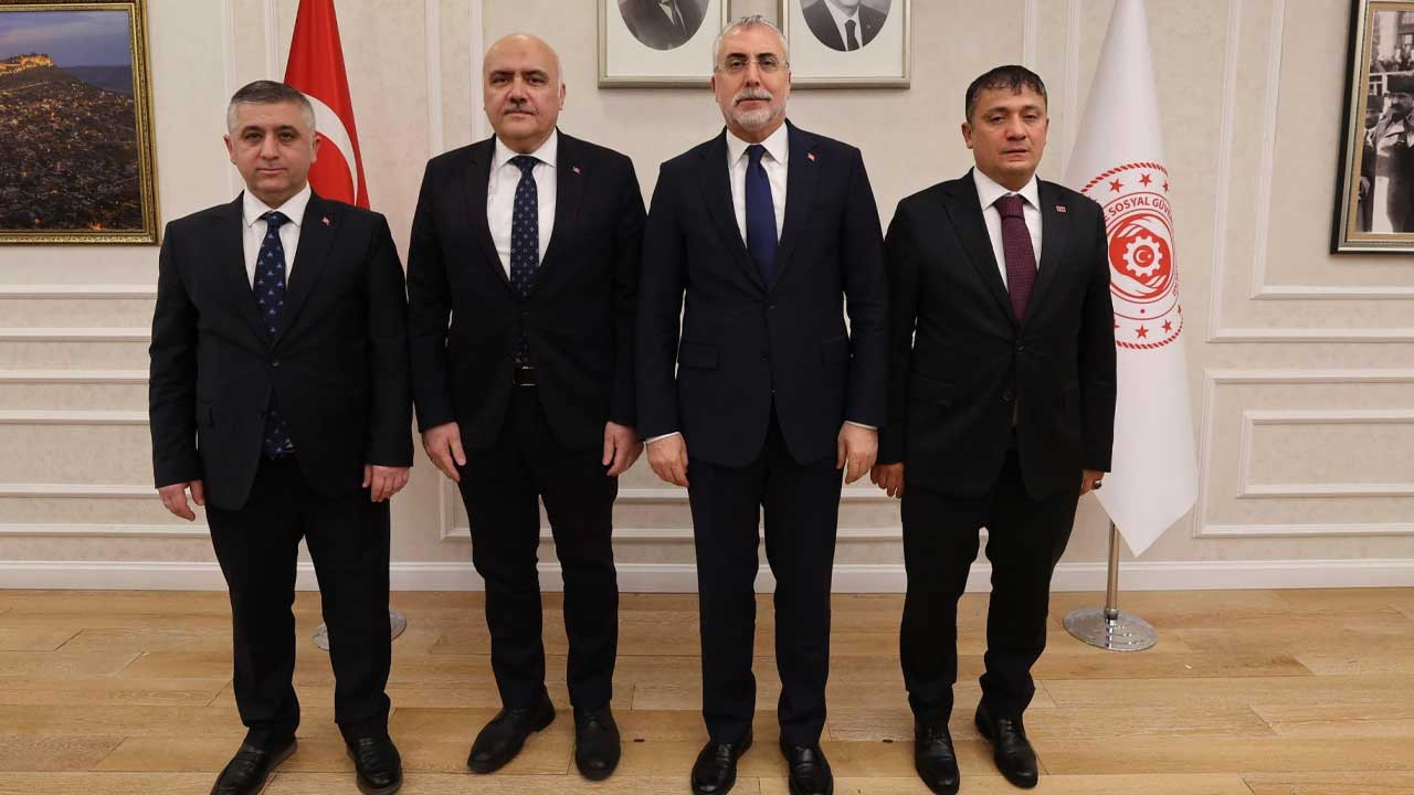 Kızılcahamam Belediye Başkanı Süleyman Acar’dan Bakan Işıkhan’a teşekkür ziyareti