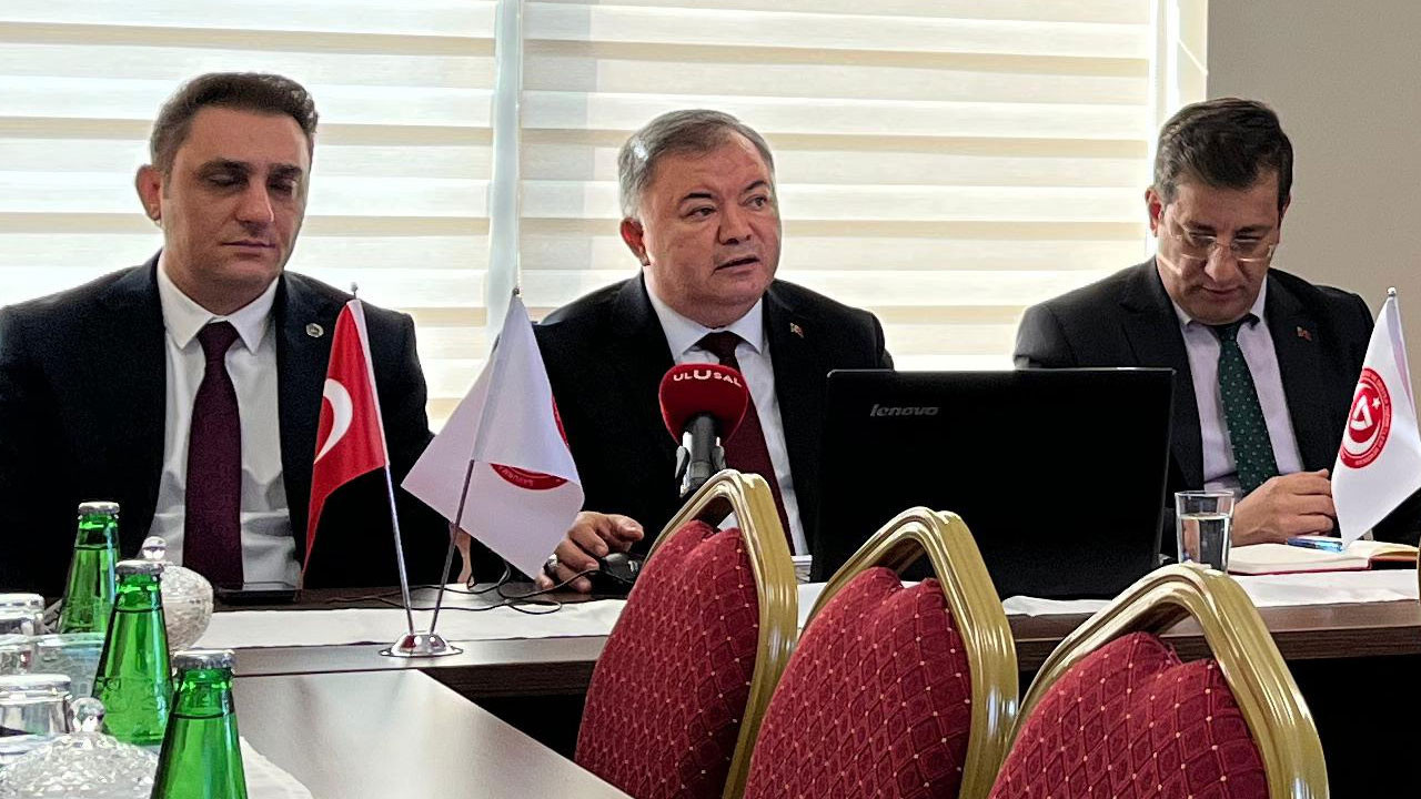 Devlet memurları emekli olmaya korkuyor: Maaş geçim sıkıntısını hafifletmiyor