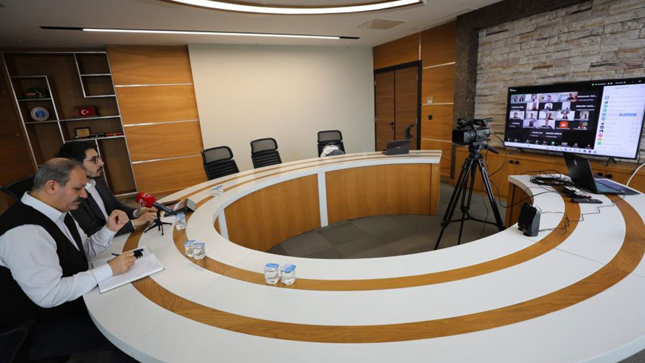 6 Şubat depremleri hekim çalıştayında deprem bölgesindeki hekimlerin sorunları ele alındı