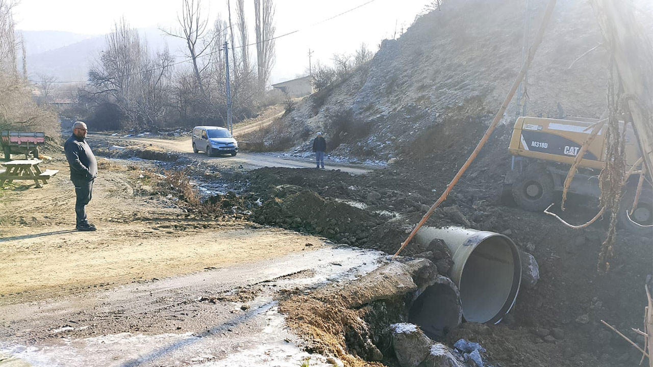 Ekipler Kahramankazan'da altyapı çalışmalarını sürdürüyor