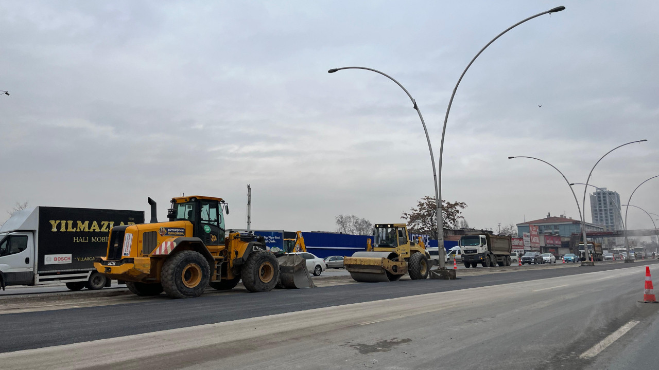 Turgut Özal 2 Bulvarı'nda asfalt yenileme yapılıyor: Ankara’da trafiğe çözüm