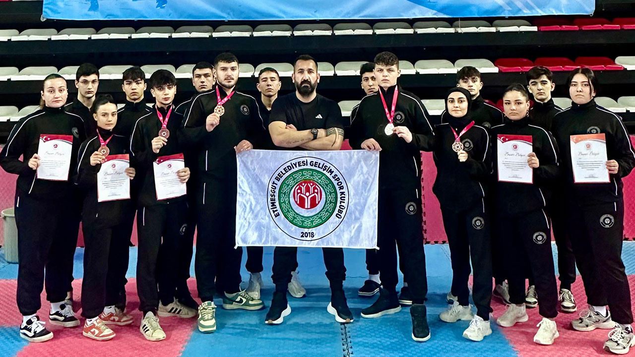 Etimesgut Belediyesi Kickboks Takımı milli takım seçmelerinde önemli başarıya imza attı