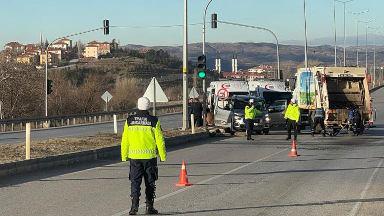 Akyurt'ta feci kaza: 6 yaralı!