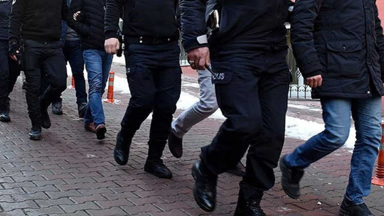 Kırıkkale'de polis denetimlerinde 11 aranan şahıs yakalandı