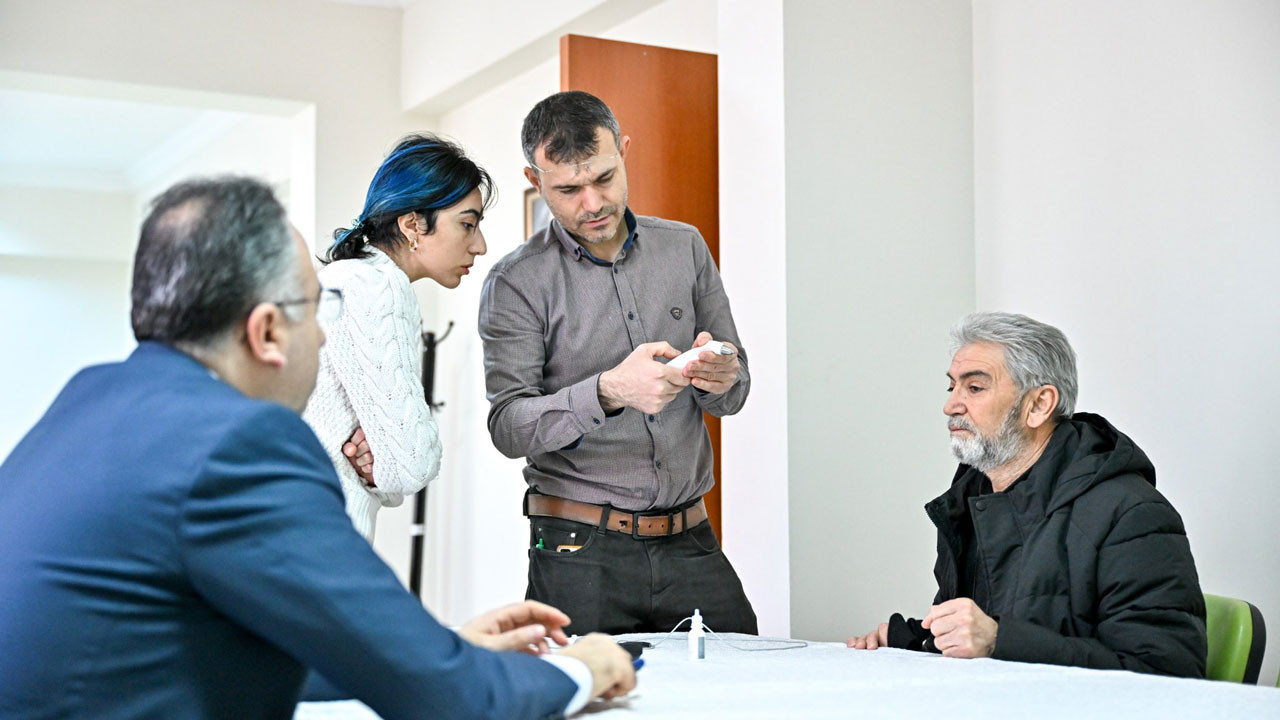 Altındağ Belediyesi'nden vatandaşlara ücretsiz göz tansiyonu taraması