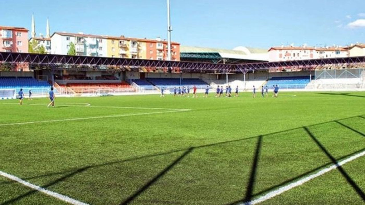 Ankara Aktepe Stadyumu 10 günde 5 maça ev sahipliği yapacak, Erzurumspor, Keçiören’de mesken tuttu