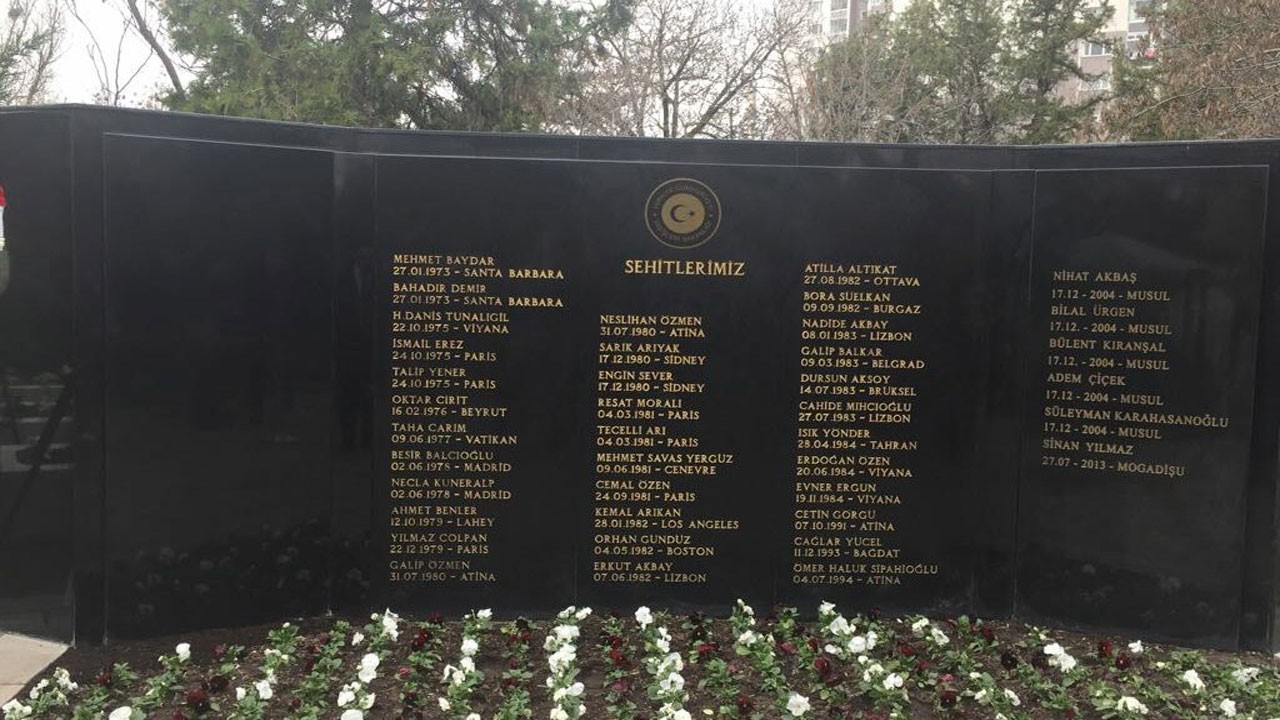 Dışişleri Şehitliği'nde anma töreni düzenlendi