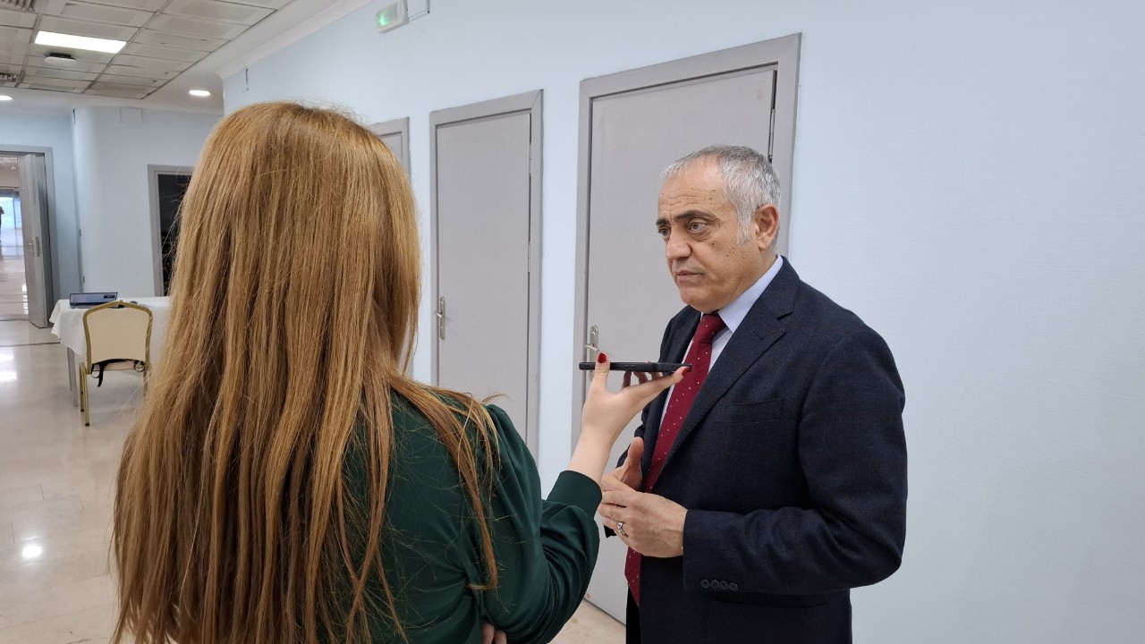 Prof. Dr. Cindoruk'tan Yeni Ankara'ya özel açıklama: "Sosyal medyadaki yanlış diyetler kolon kanserini tetikler"