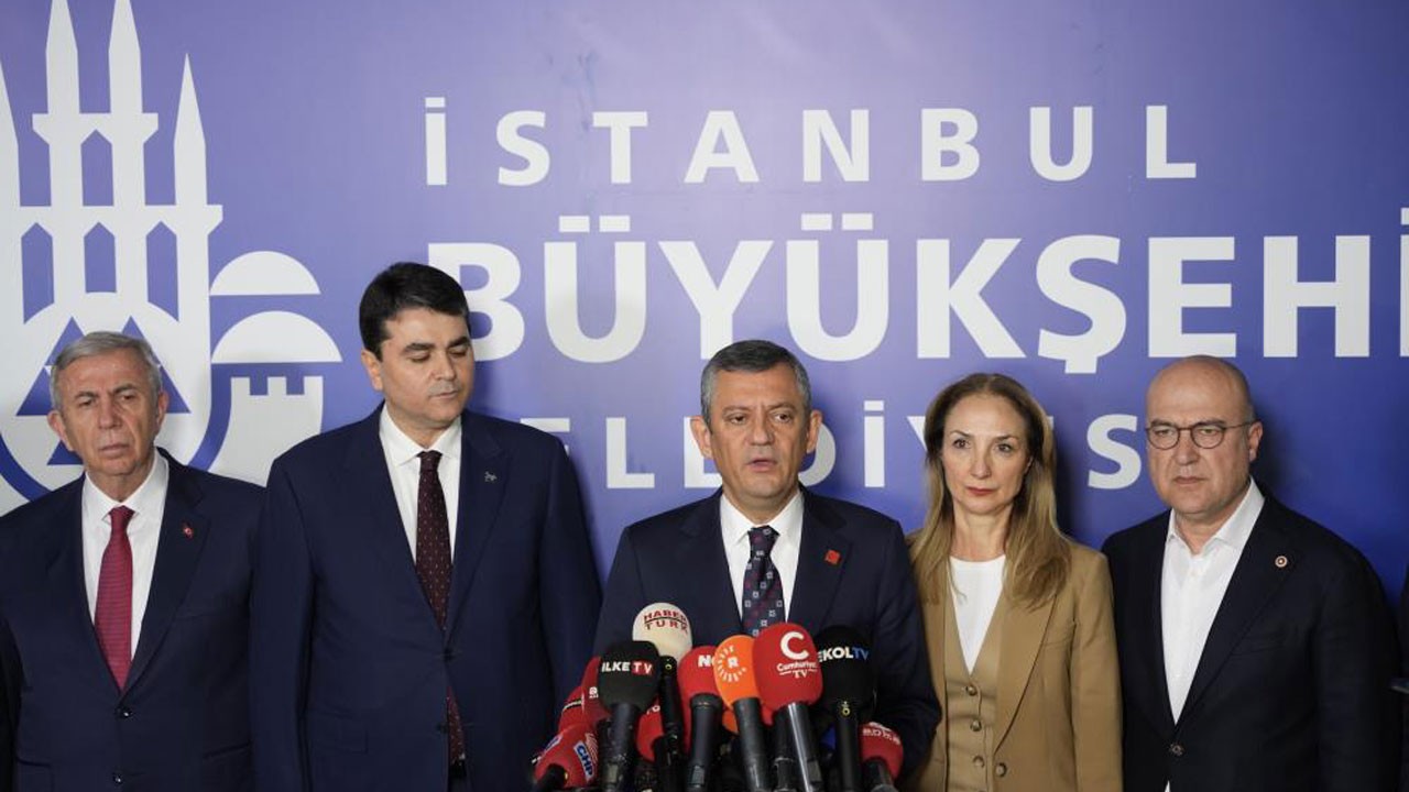 Özgür Özel, Mansur Yavaş'la birlikte Saraçhane çağrısı yaptı