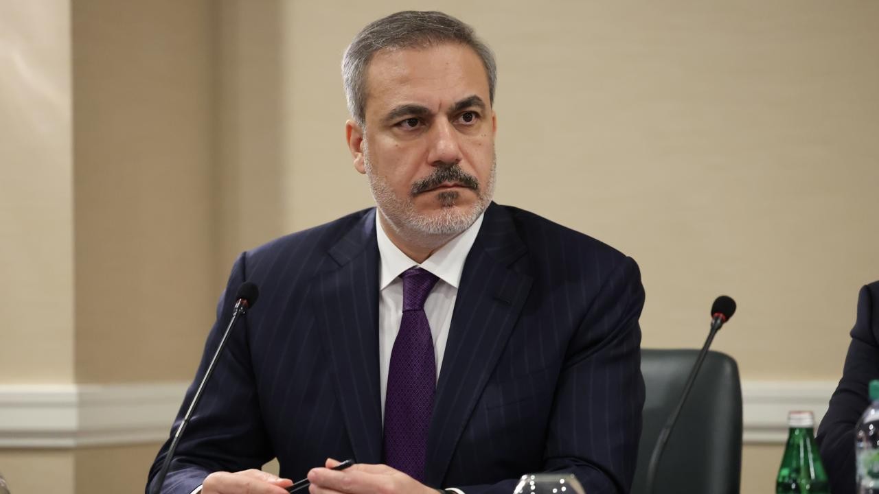 Hakan Fidan'dan YPG açıklaması: Askeri gücünün yok edilmesi önceliğimiz