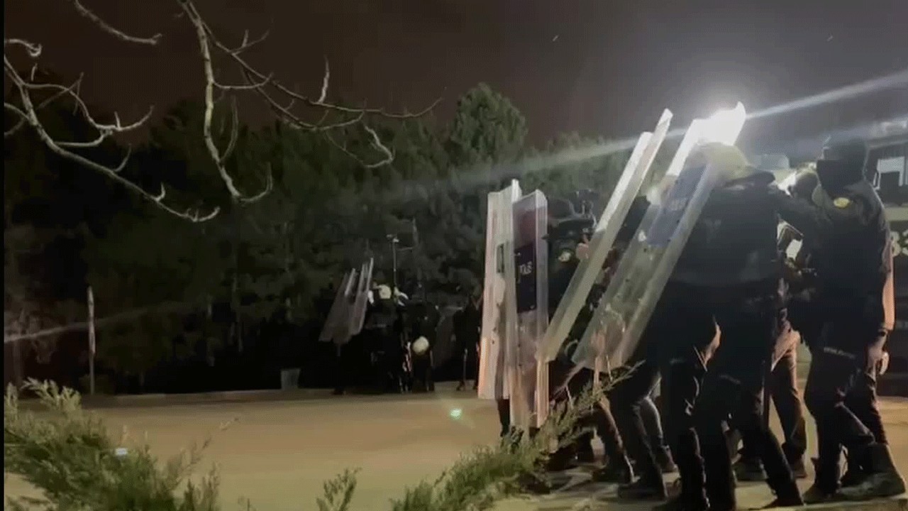 ODTÜ’de Ekrem İmamoğlu protestosuna polis müdahalesi