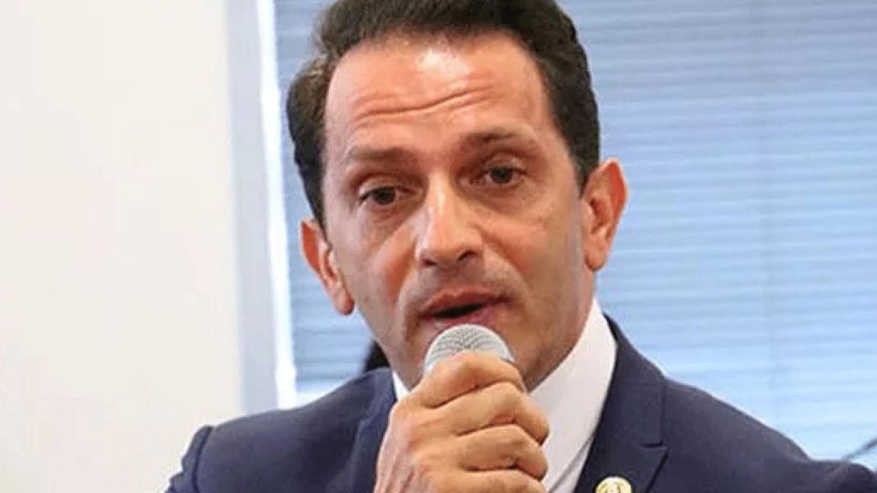 AK Partili isimden provokatif paylaşım