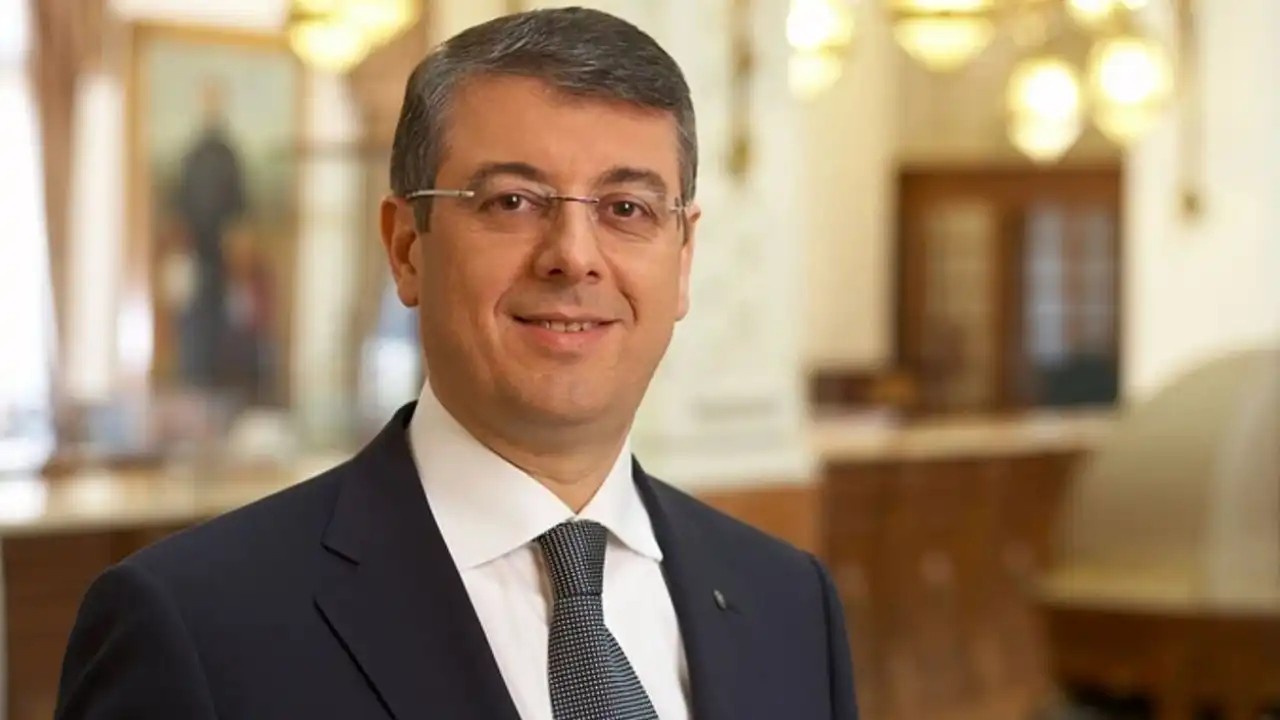 Gözaltına alınanlar arasında eski Ziraat Bankası müdürü de var