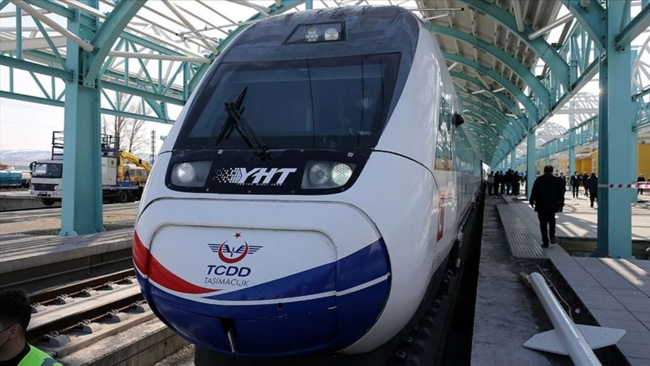 Yüksek hızlı tren seferleri bayram dolayısıyla sıklaşacak