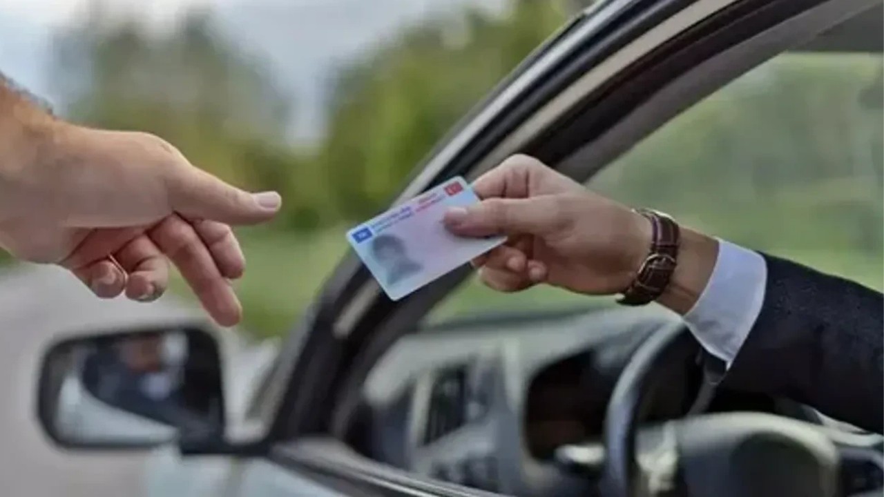 Direksiyon başında yeni dönem: Bu yaştan sonra test zorunlu!
