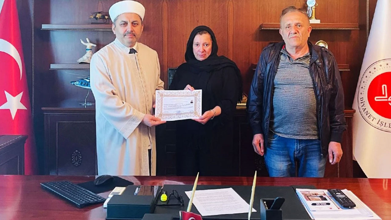 Macaristanlı Eva Judit, Etimesgut’ta Müslüman oldu, Elif ismini aldı