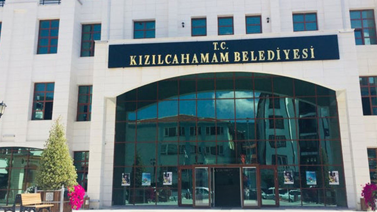 Kızılcahamam Belediyesi bahar temizliğine erken başladı: “Sineklerden önce biz geldik”