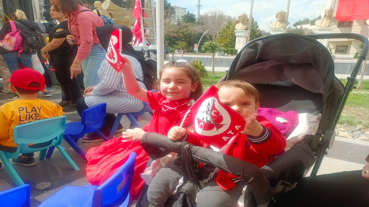 Keçiörenli çocuklar 23 Nisan sevincini erken yaşadılar