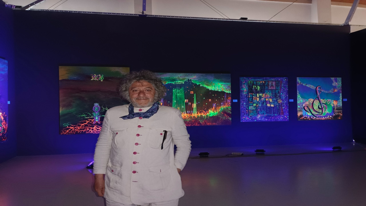 Aidiyet Katmanları sergisi konseptiyle hayranlık uyandırıyor