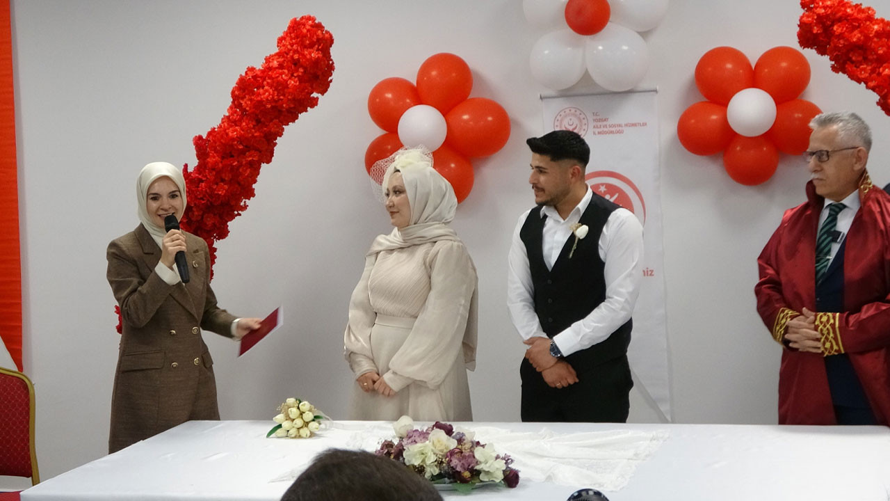 Bakan Göktaş Yozgat’ta rakam verdi! Aile ve Gençlik Fonu’na rekor başvuru!