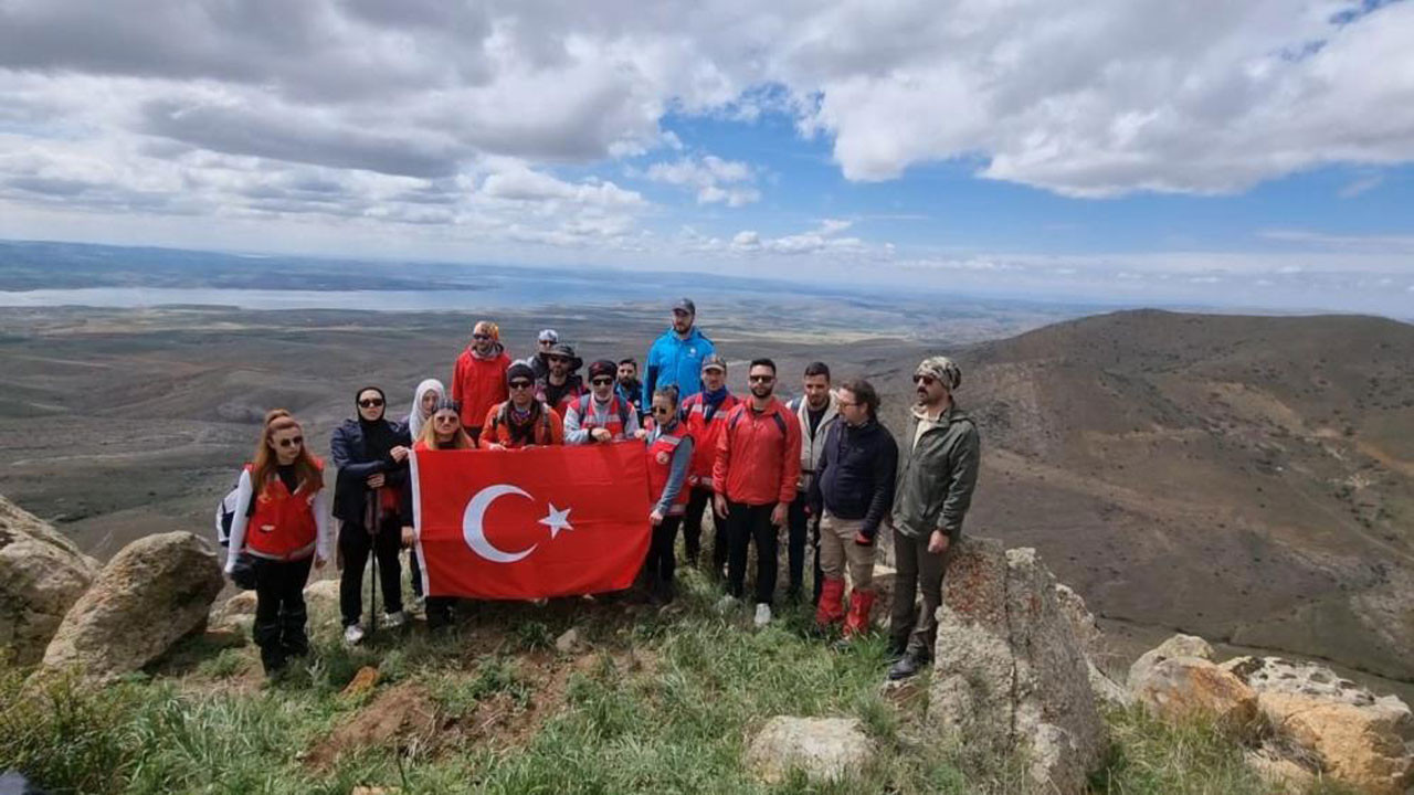 Kırşehir'de Ali Öllez Dağı'na ilk resmi tırmanış tamamlandı
