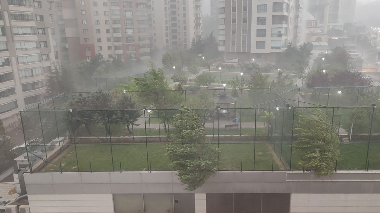 Valilik uyardı, Ankara'da gök delindi! Mayıs yağmuru hayatı felç etti