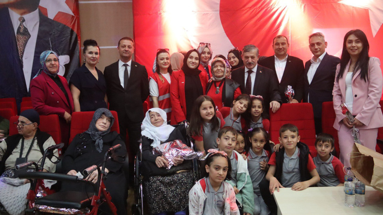 Elmadağ Belediyesinden annelere gününe özel anlamlı ziyaret