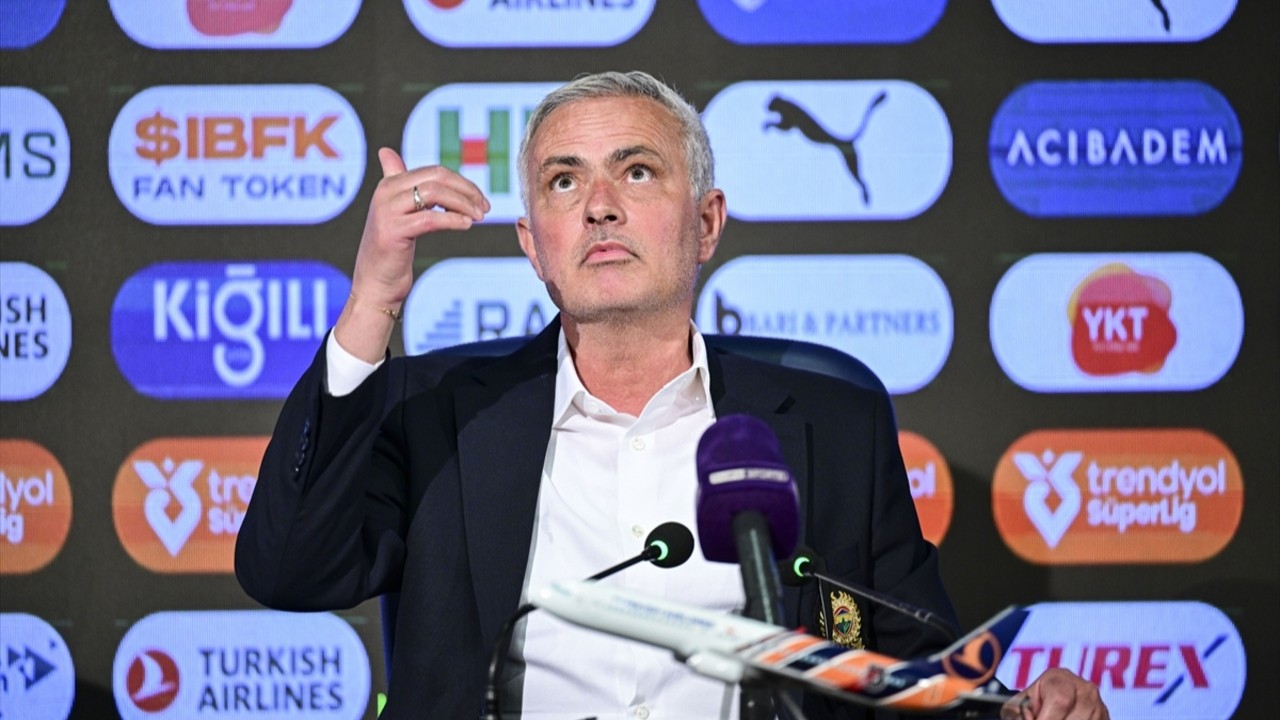 Mourinho ilk 11 sorusunu beğenmedi