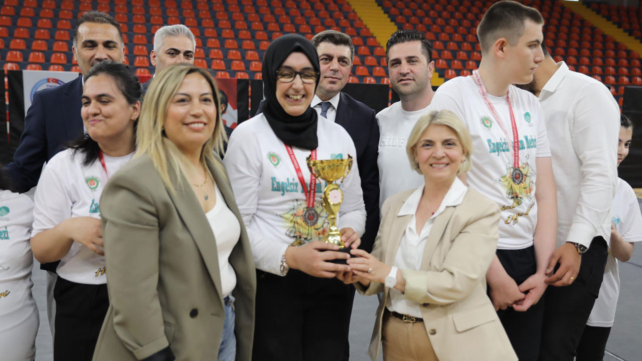 Etimesgut'ta Engelsiz Bahar Şenliği’nde coşku ve renk bir arada