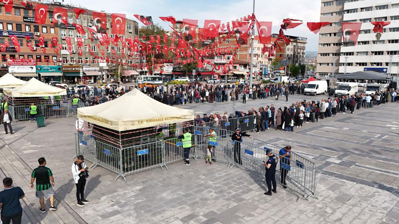 Kırıkkale’de ücretsiz sebze fidesi, izdihama neden oldu