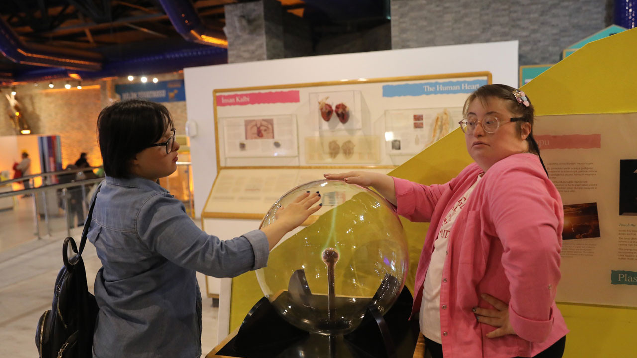 Etimesgut'ta Engelsiz Bahar Şenliği’nde bilim dolu bir gün