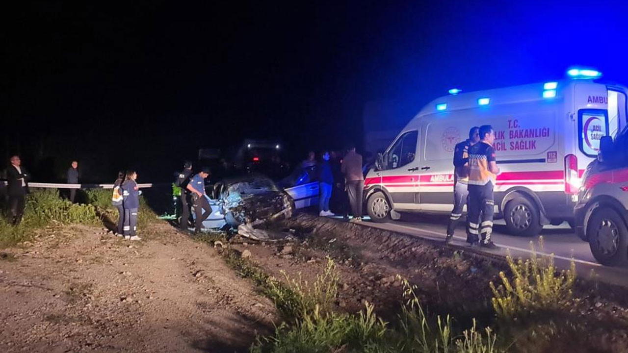 Nallıhan'da otomobil ile kamyon çarpıştı: 1 ölü!