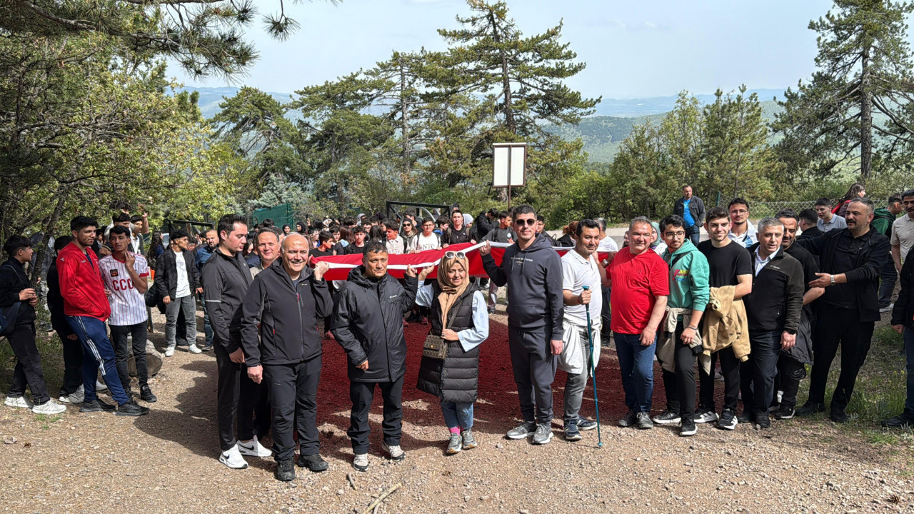 Kızılcahamam’da 19 Mayıs coşkusu gençlik yürüyüşü ile taçlandı