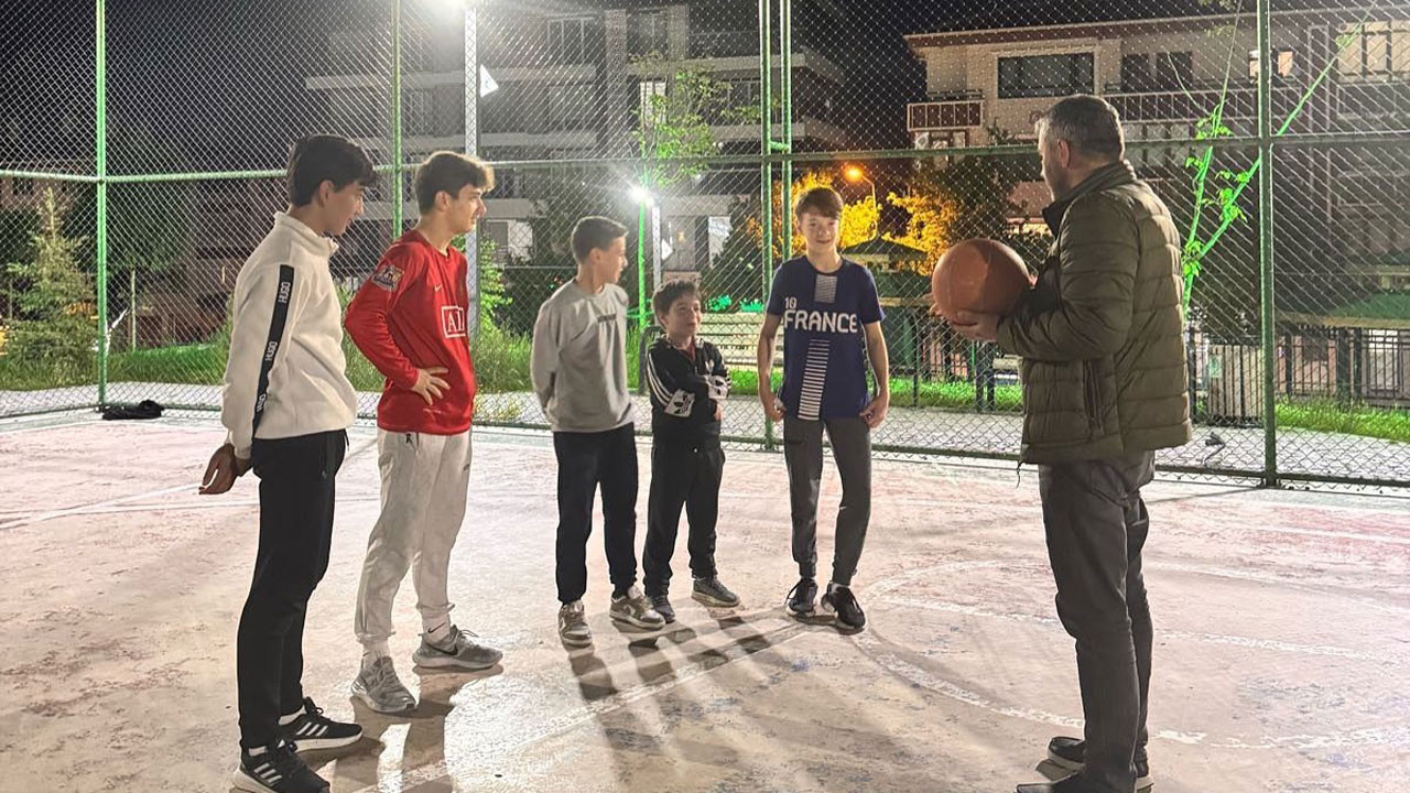 Pursaklar’da sporun kalbi çocuklarla atıyor