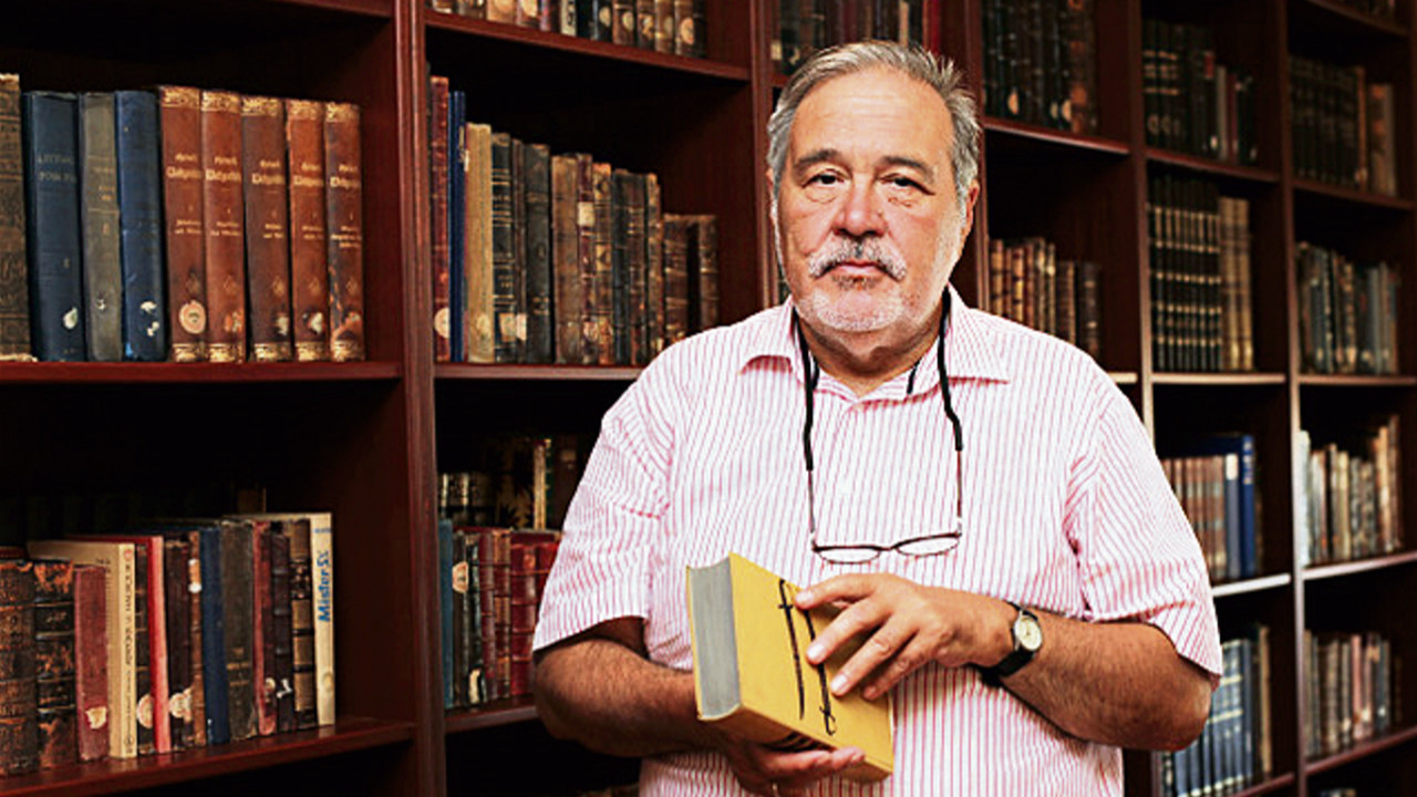 Ankara Üniversitesi Dil ve Tarih-Coğrafya Fakültesi mezunu İlber Ortaylı kimdir?