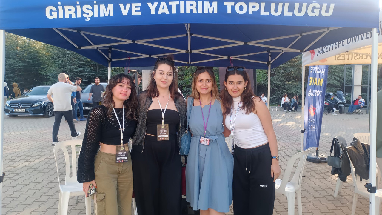 Hacettepeli öğrenciler stres attı