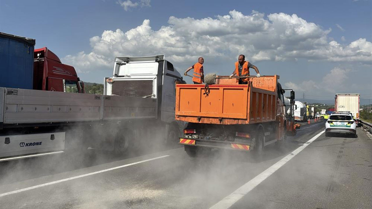 TEM Otoyolu’nda zincirleme TIR kazası: 2 yaralı, trafik kilitlendi!