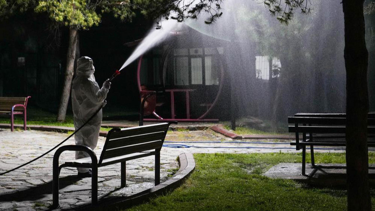 Keçiören'de ilaçlama çalışmaları aralıksız sürüyor