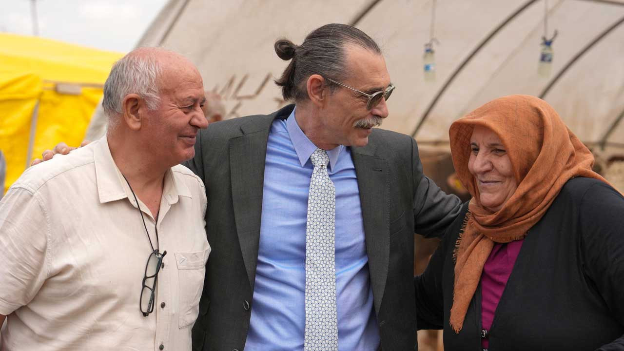 Erdal Beşikcioğlu'ndan Kurban Bayramı öncesi önemli ziyaretler! "Her ayrıntı düşünüldü"