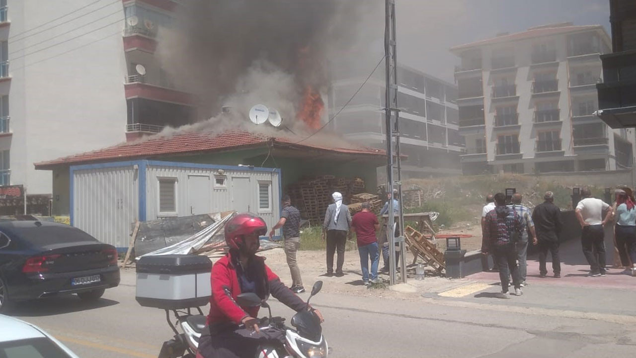 Sincan Yenikent’te müstakil evde yangın paniği