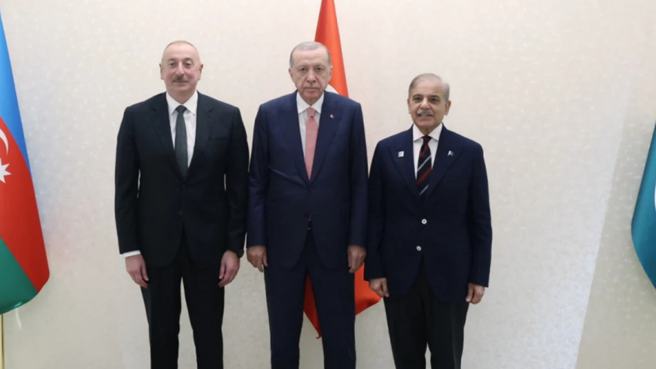 Erdoğan'dan Türkiye-Azerbaycan-Pakistan Üçlü Zirvesinde birliktelik vurgusu