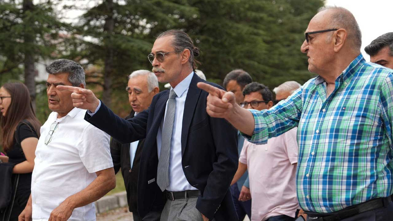 Başkan Beşikcioğlu, Eryaman'da vatandaşları dinledi: "Etimesgut’u halkımızla birlikte, sokaktan yöneteceğiz"