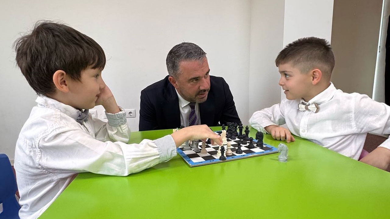Pursaklar’da minik ustalardan satrançta zeka şöleni
