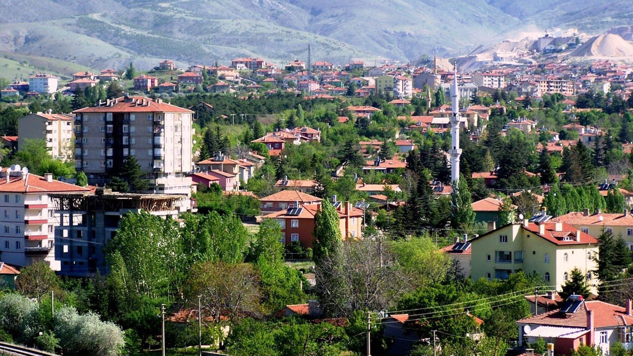 Elmadağ’da farklı mesleklerden yeni iş fırsatları: İşte İŞKUR üzerinden açılan güncel ilanlar